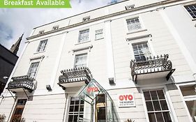 Hotel Oyo The Regency, Clifton  3*